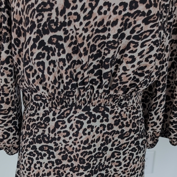 Vince Camuto Animal Print Long Sleeve Dress - Picture 3 of 5